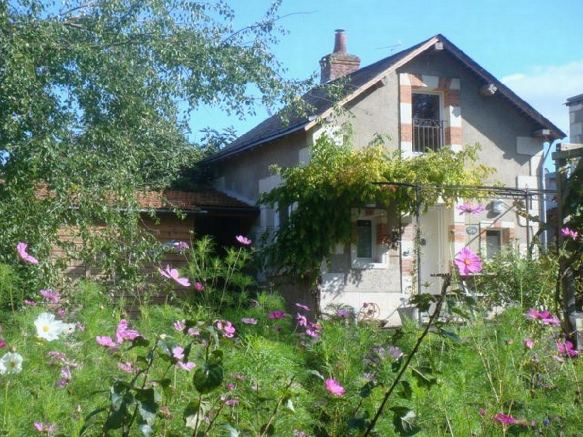 Chambres D'Hotes Le Clos De La Touche Cheille Exterior photo