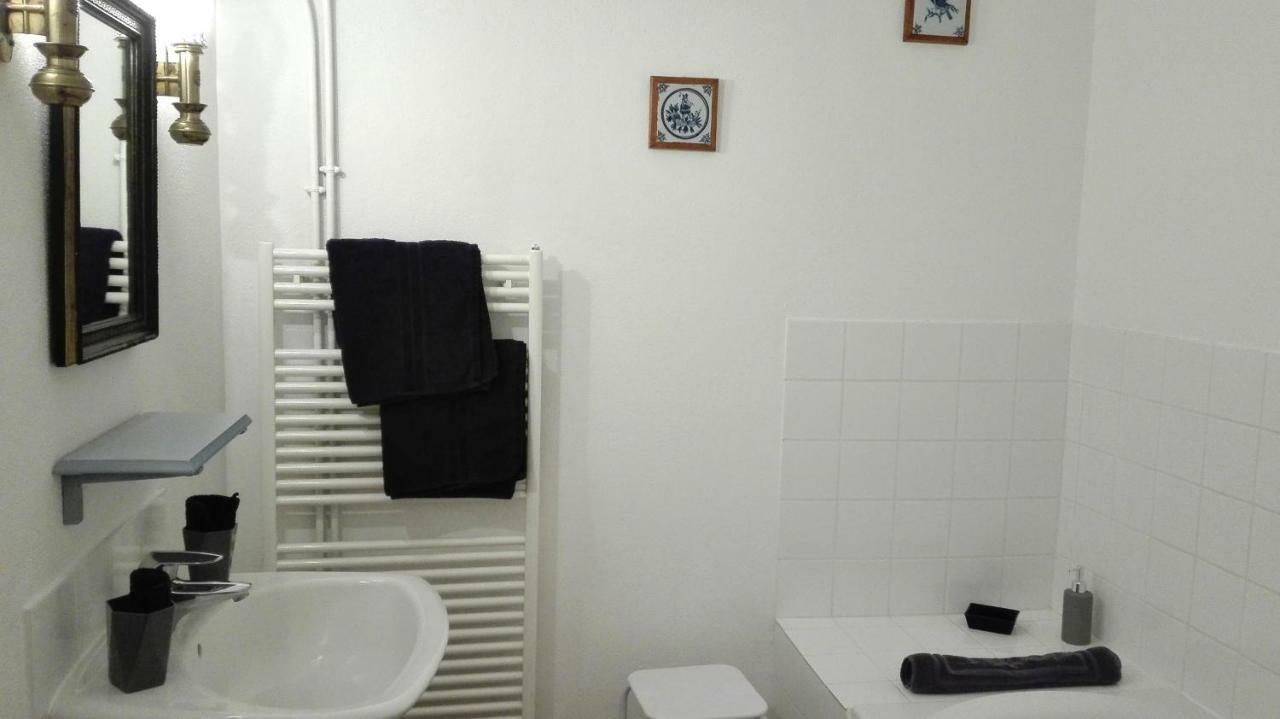Chambres D'Hotes Le Clos De La Touche Cheille Exterior photo